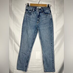 Abercrombie Mom Curve Love